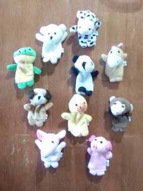 Assorted Plush Animal Finger Puppets Set of 10